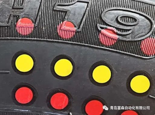 輪胎均勻性、動(dòng)平衡檢測(cè)結(jié)果新型色帶標(biāo)識(shí)系統(tǒng)方案